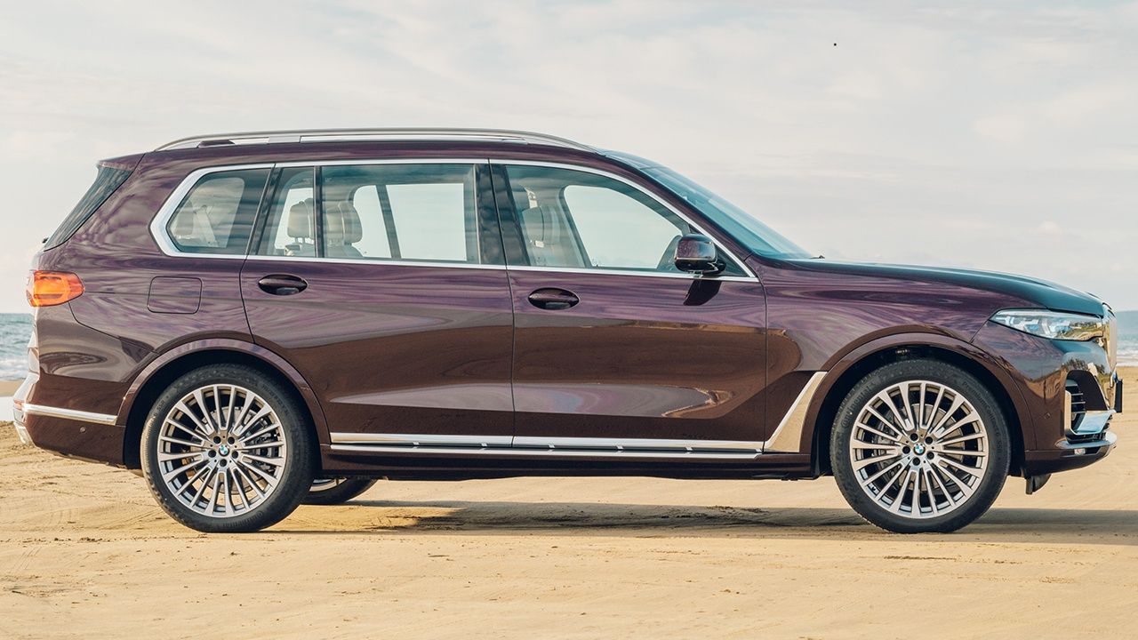 BMW X7 Nishijin Edition - lateral