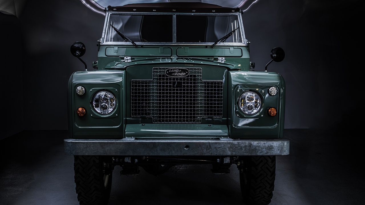 Land Rover Series IIA transformado por Everrati