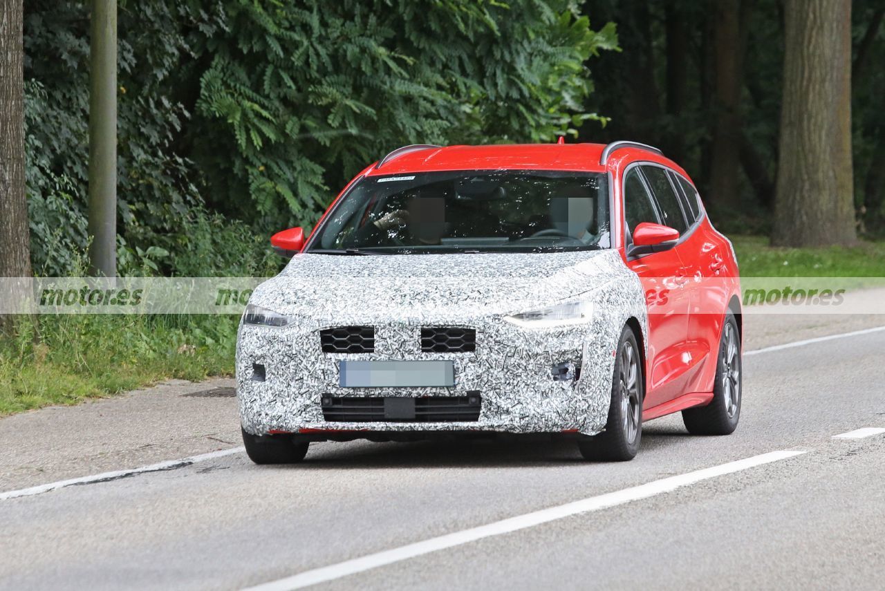 El Ford Focus SportBreak ST Facelift 2022 se destapa en nuevas fotos espía