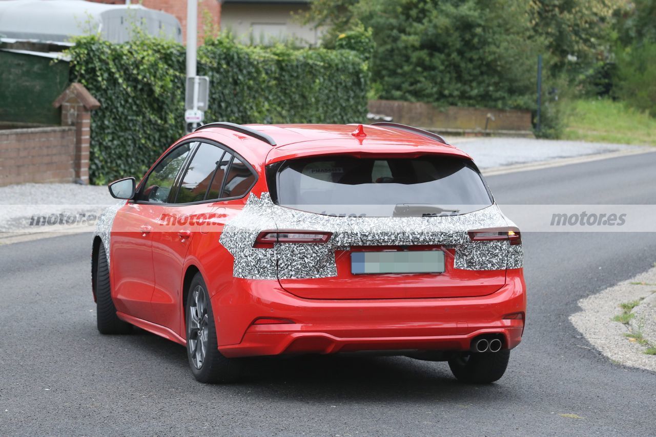 Foto espía Ford Focus SportBreak ST Facelift 2022 - exterior