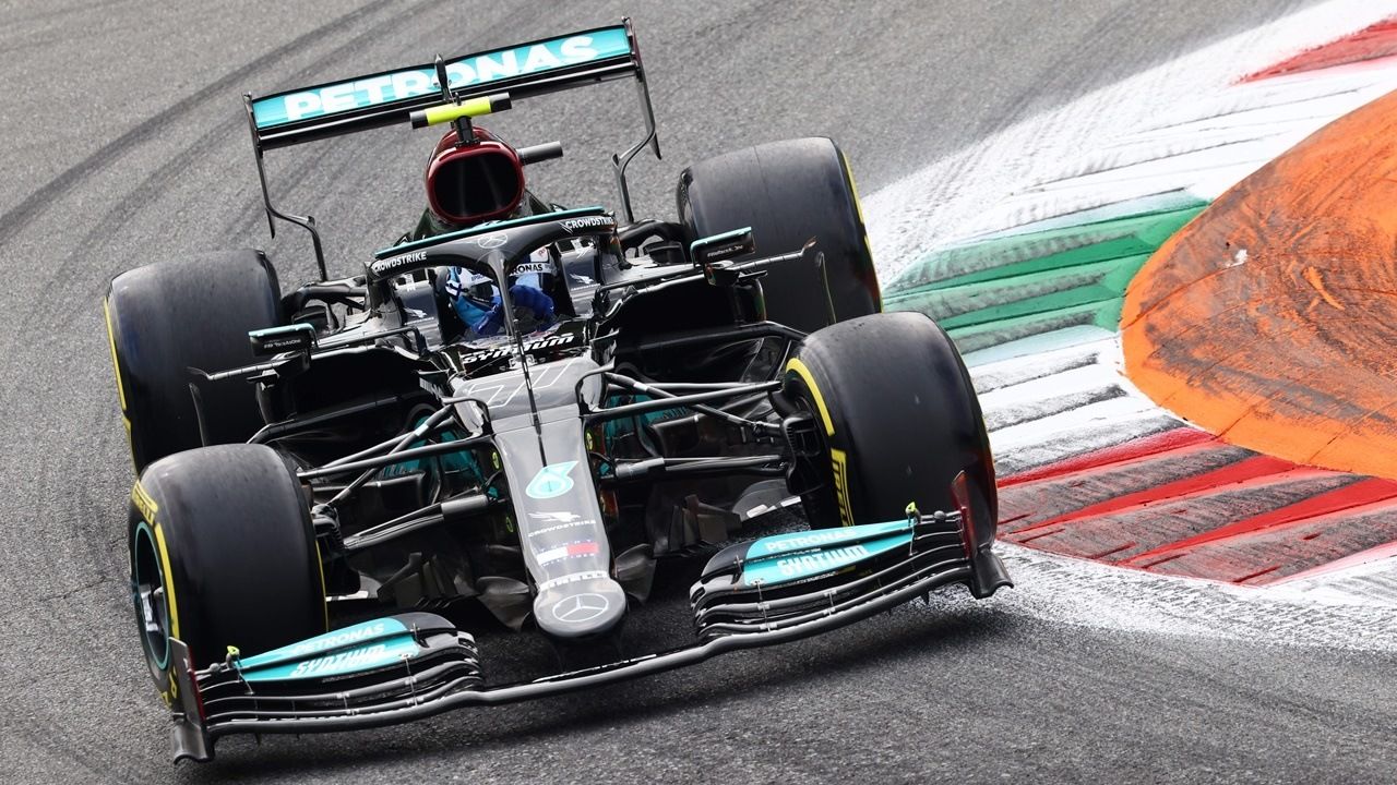 Pole de Bottas al sprint en Monza; Hamilton cae en picado, Sainz 7º