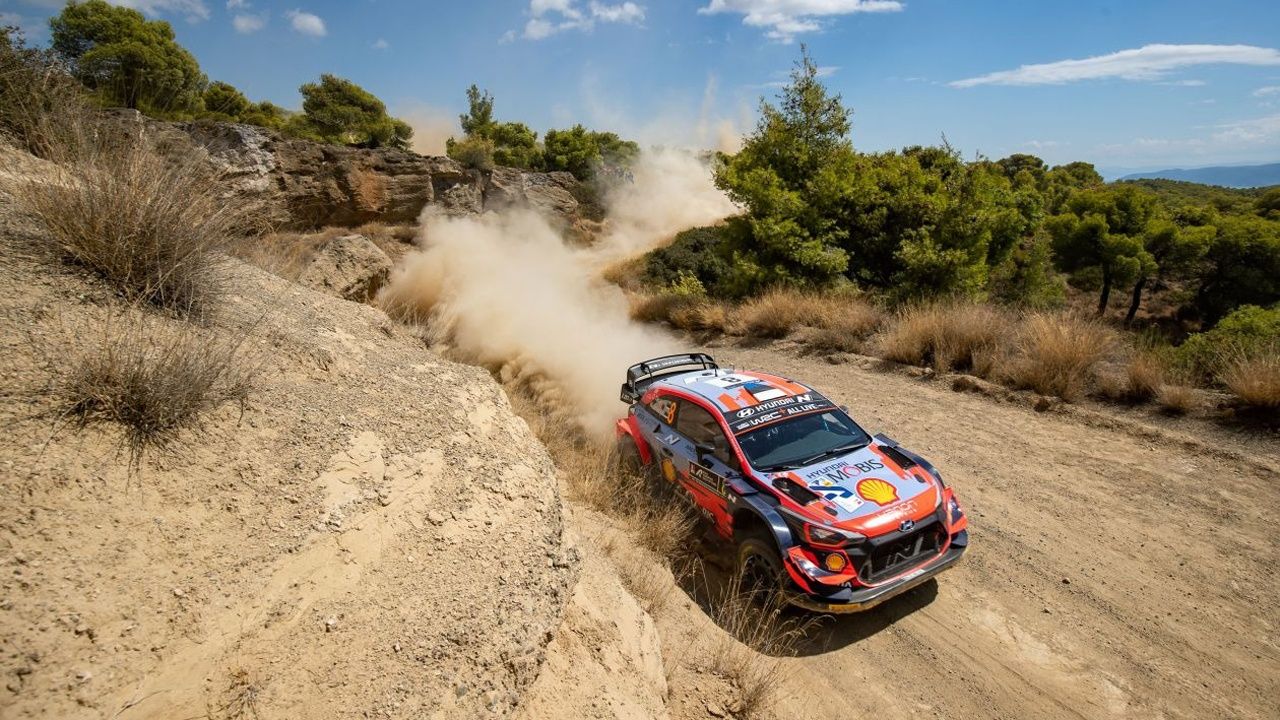 Kalle Rovanperä continúa con su plan de fuga en el Acrópolis Rally