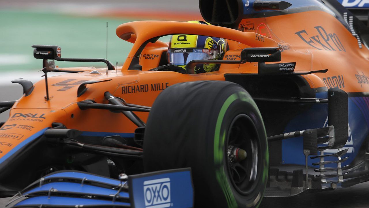 Lando Norris logra la primera pole de su vida por delante de Carlos Sainz