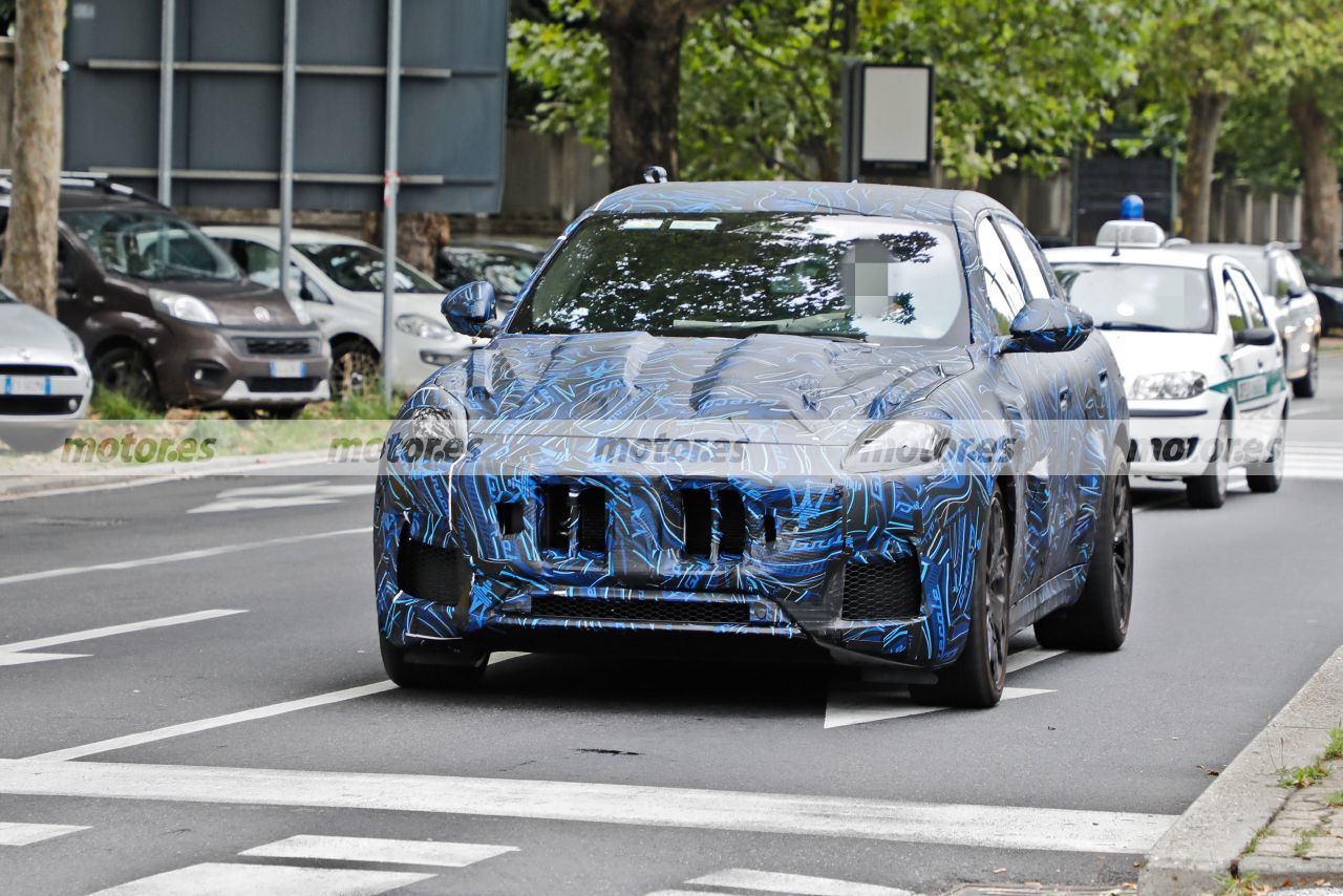 El nuevo Maserati Grecale Trofeo 2023 posa en nuevas fotos espía