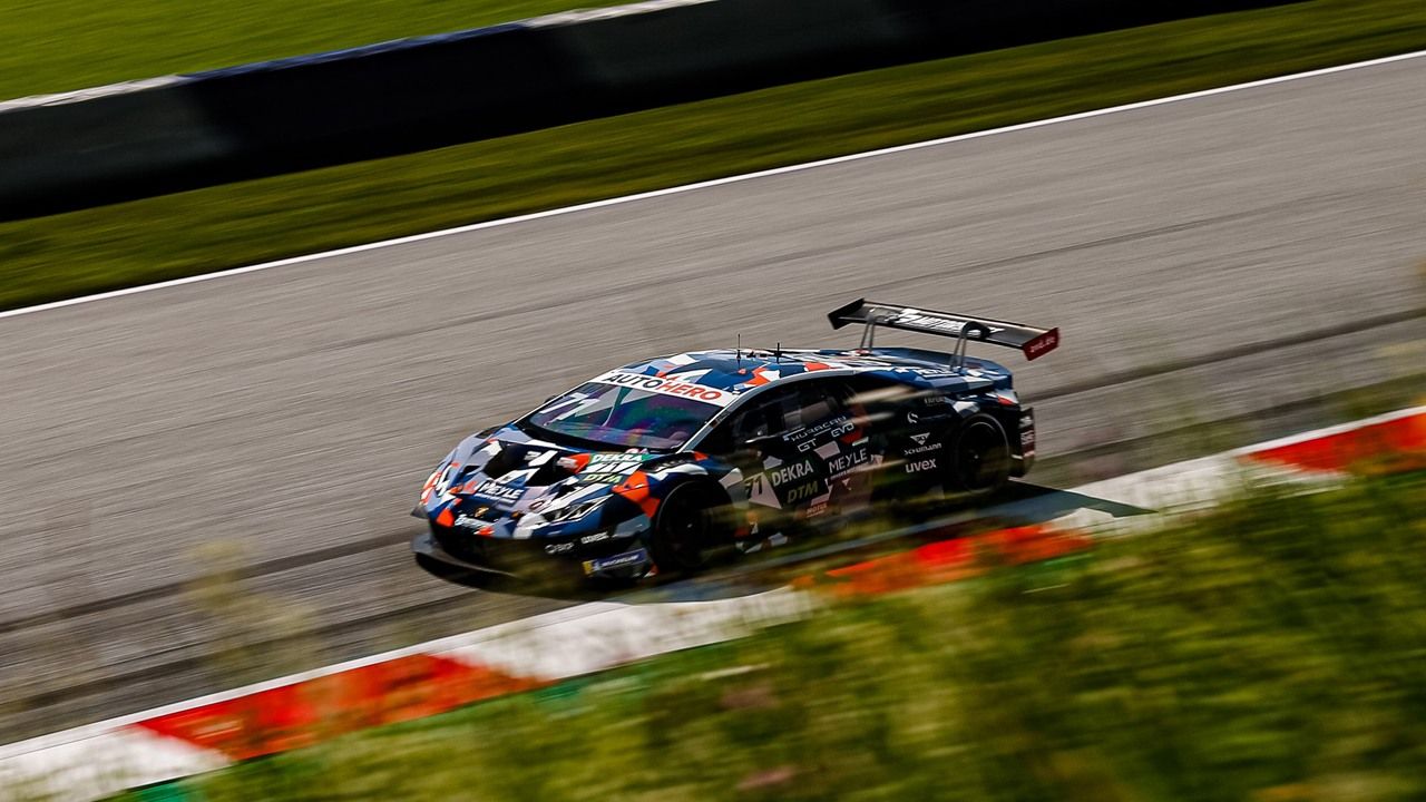 Maximilian Paul y Liam Lawson se reparten los libres del DTM en Austria