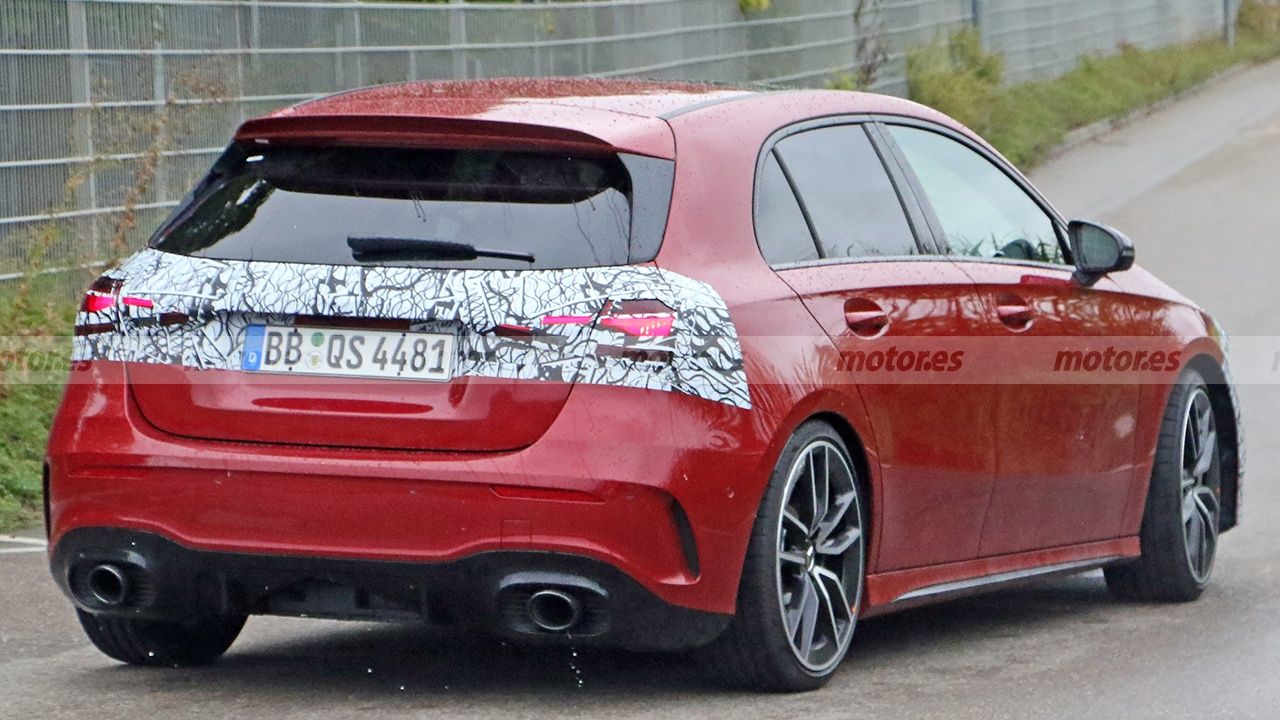 Mercedes-AMG A 35 2022 - foto espía posterior