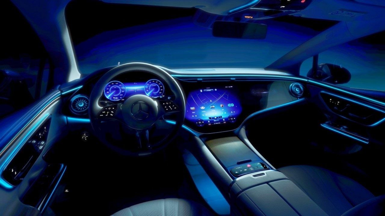 Teaser Mercedes EQE 2022 - interior