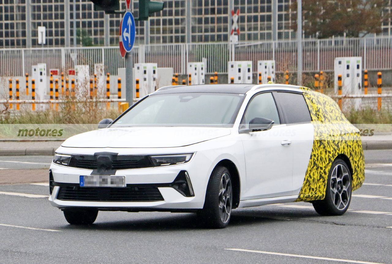 Nuevas fotos espía del Opel Astra Sports Tourer 2023 confirman una versión PHEV