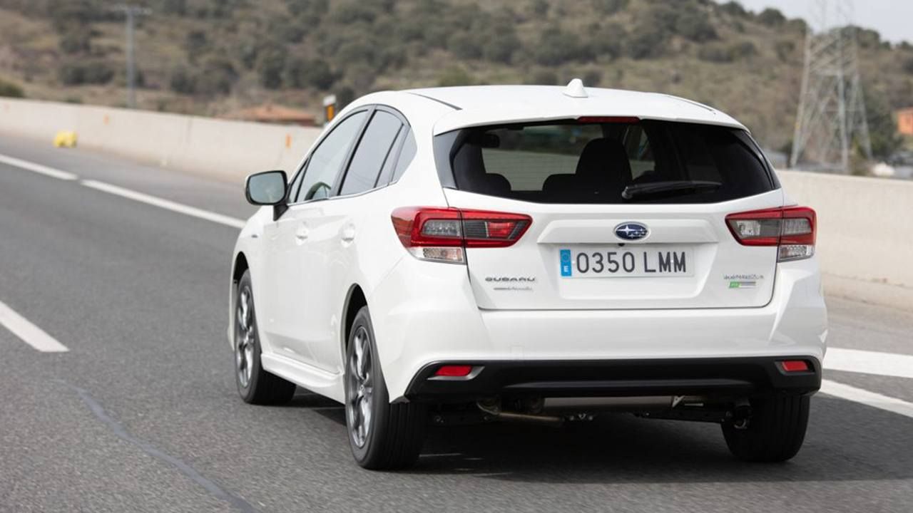 Subaru Impreza EcoHybrid - posterior