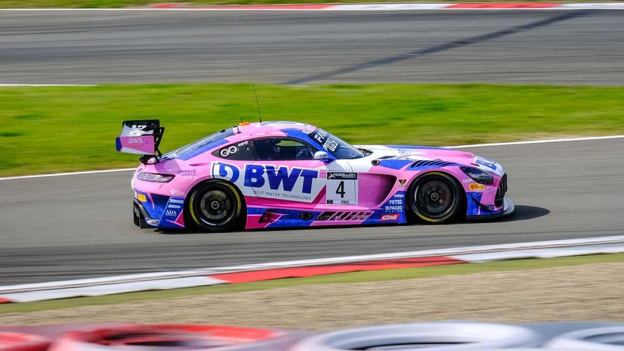 Triunfo del Lamborghini #63 en un agónico final de las 3 Horas de Nürburgring