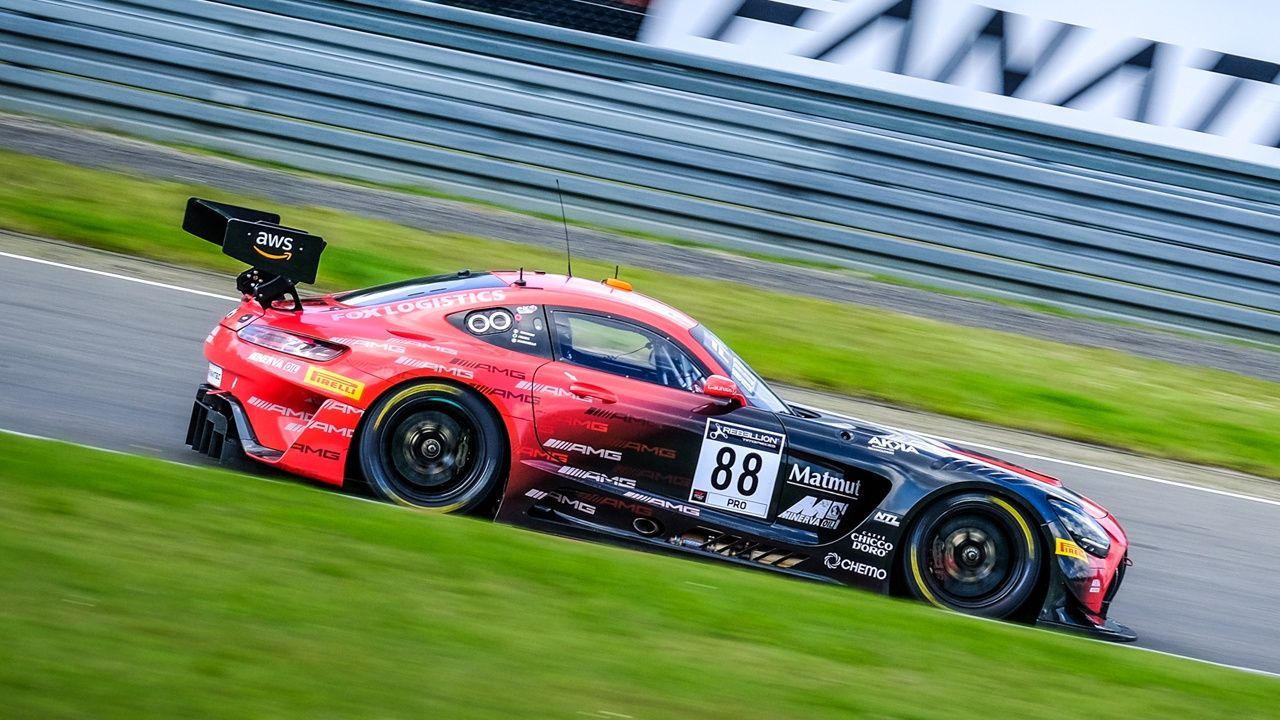 Triunfo del Lamborghini #63 en un agónico final de las 3 Horas de Nürburgring