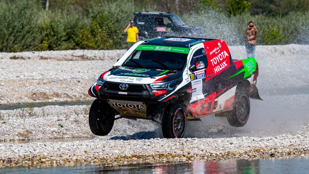 Yazeed Al-Rajhi conquista el triunfo en una compleja Baja Italia