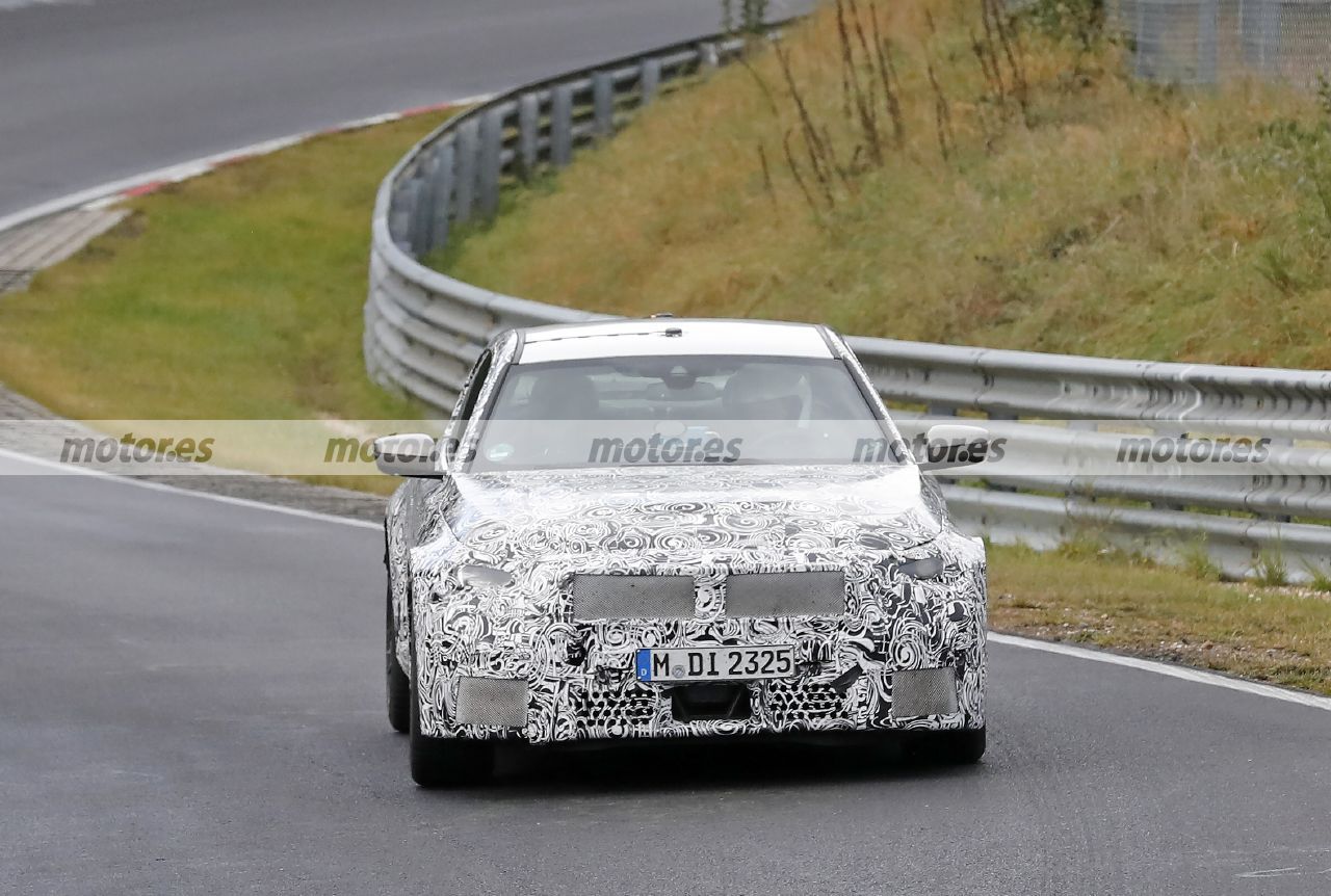 BMW M2 Competition 2023, primeras fotos espía en el asfalto de Nürburgring