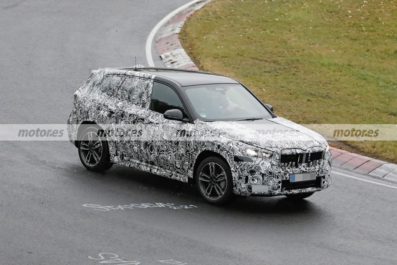 Foto espía BMW X1 M35i xDrive 2024 en Nürburgring - exterior