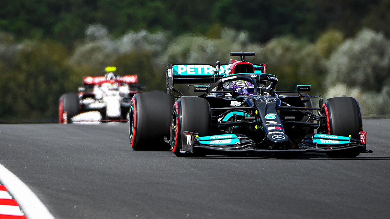 Hamilton repite como gran dominador en los segundos libres de Estambul