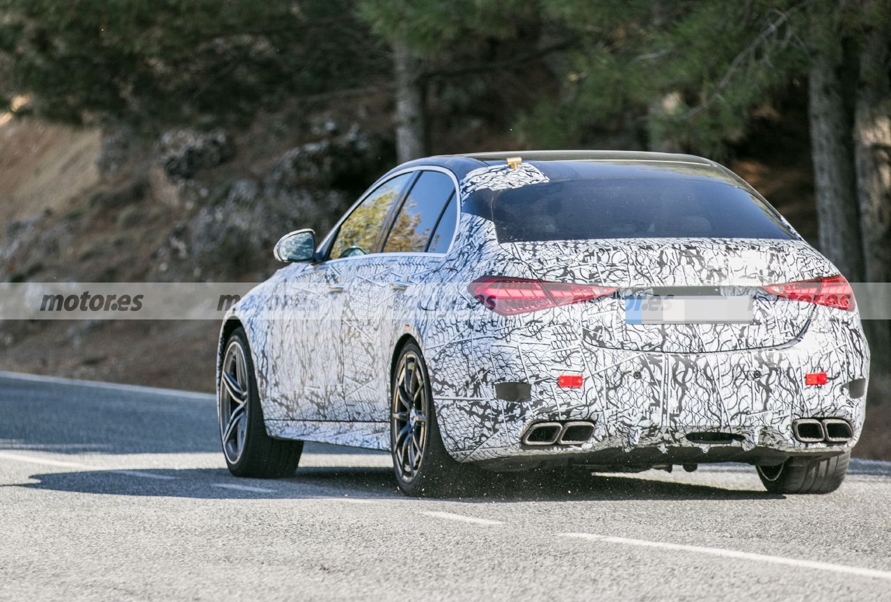 Foto espía Mercedes-AMG C 63 4MATIC Berlina 2022 - exterior