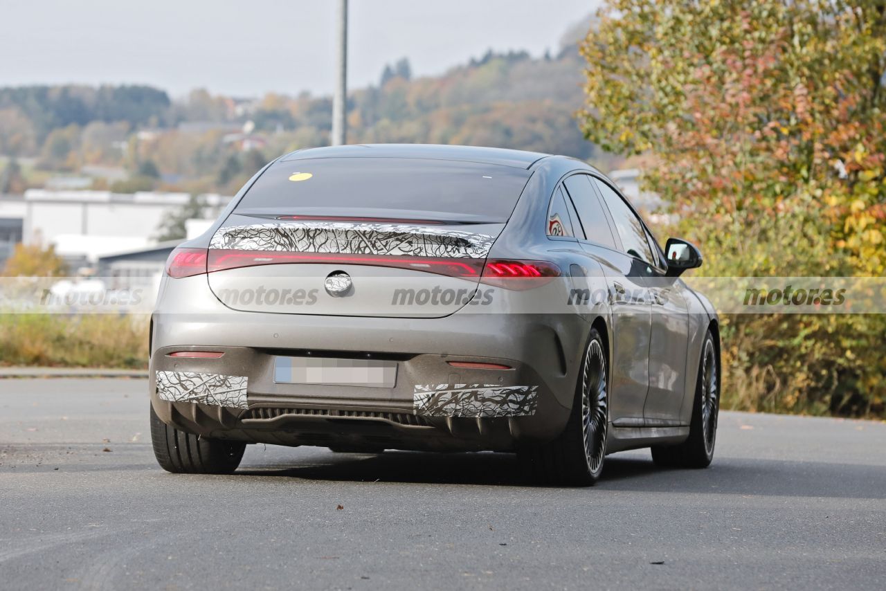 Foto espía Mercedes-AMG EQE 53 4MATIC 2022 - exterior