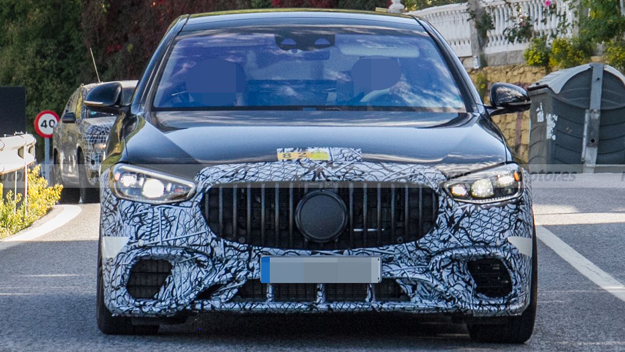 Mercedes-AMG S 63 e 2022 - foto espía frontal