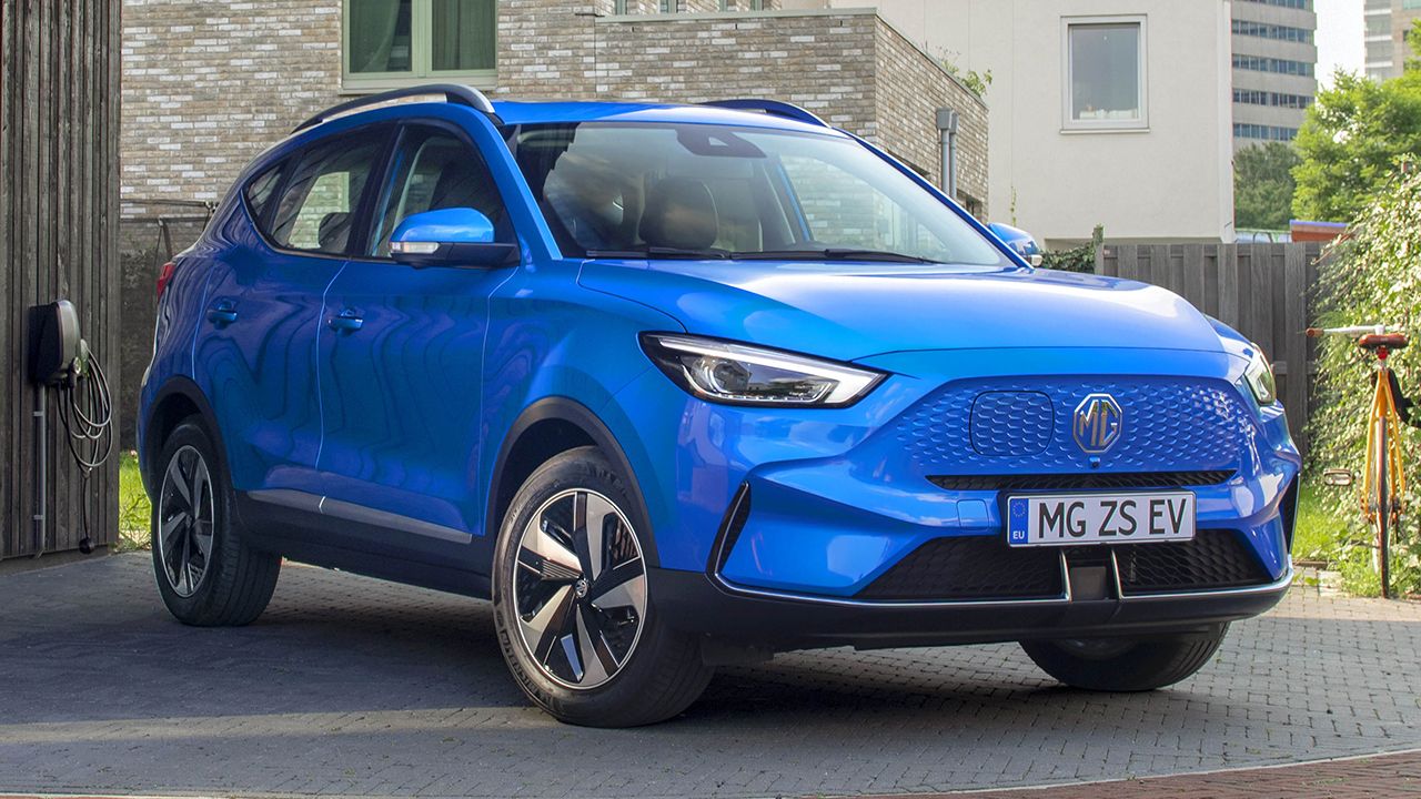 MG ZS EV 2022, el popular SUV eléctrico estrena imagen, tecnología y una mayor autonomía