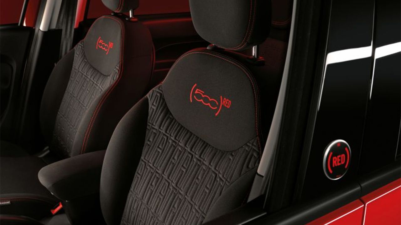 FIAT 500L RED - interior