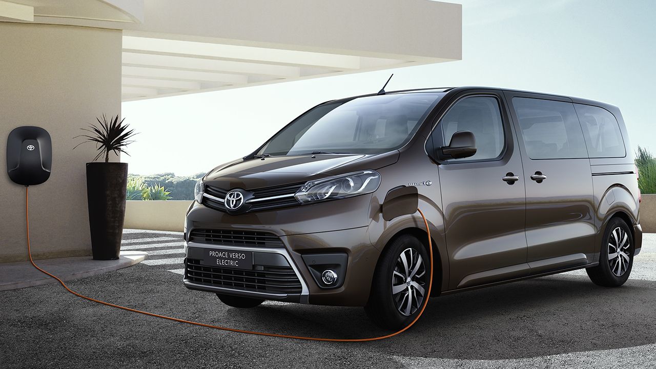 Toyota Proace 2022, la furgoneta japonesa y su variante eléctrica estrenan gama