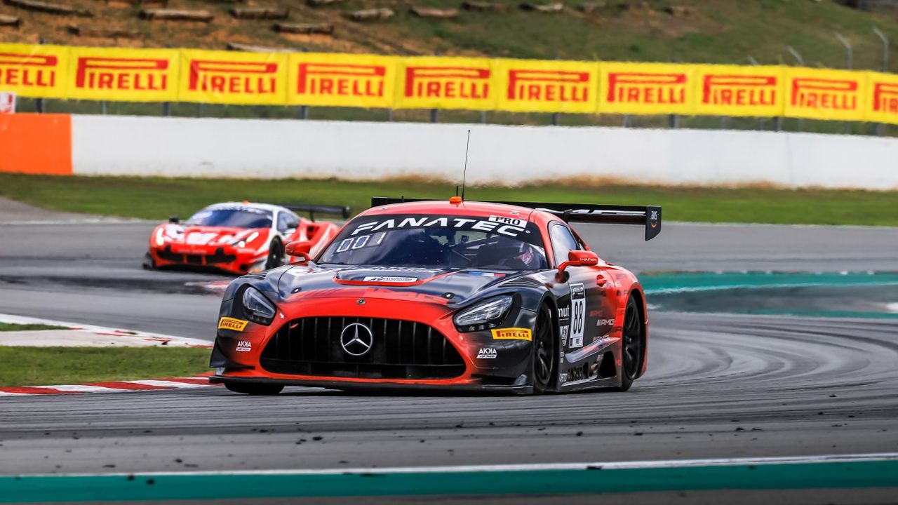 Sábado perfecto de los GT3 de Mercedes en las 3 Horas de Barcelona