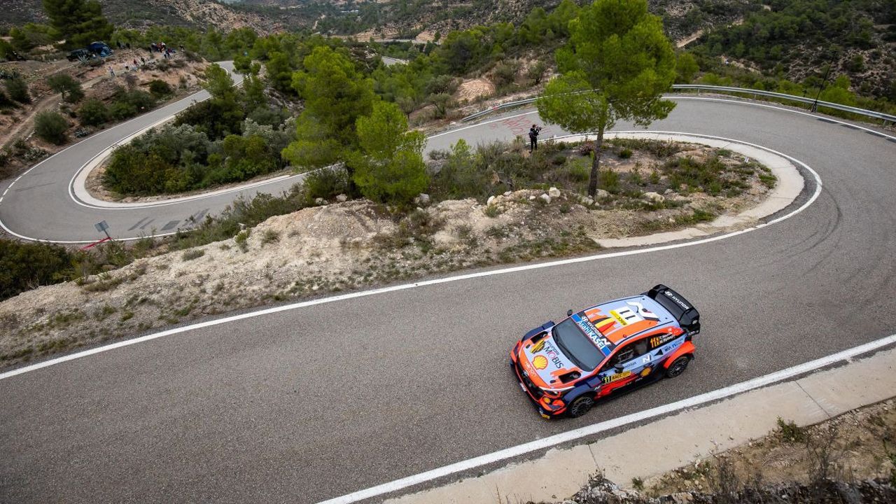 Thierry Neuville acelera el paso en la matinal del sábado del Rally RACC