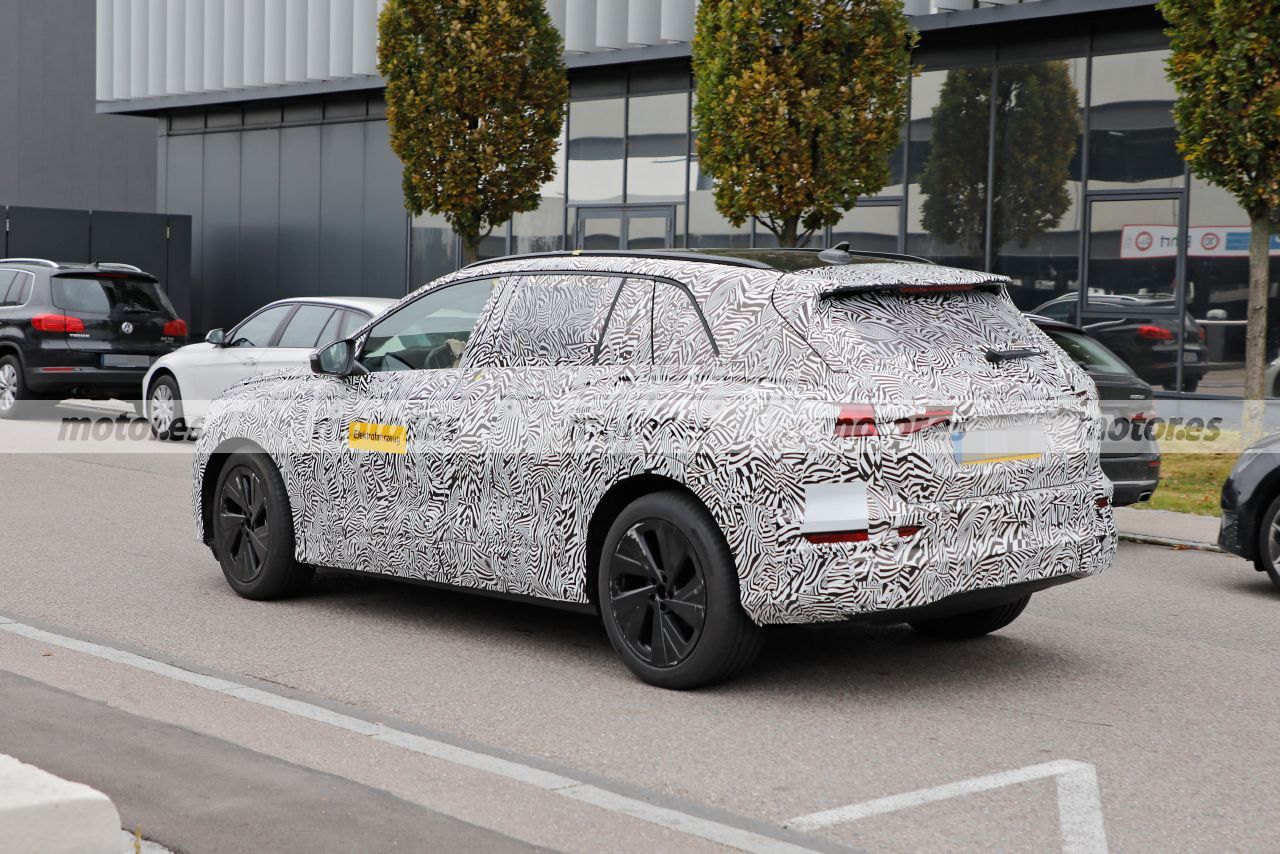 Foto espía Audi Q5 e-tron 2022 para China - exterior