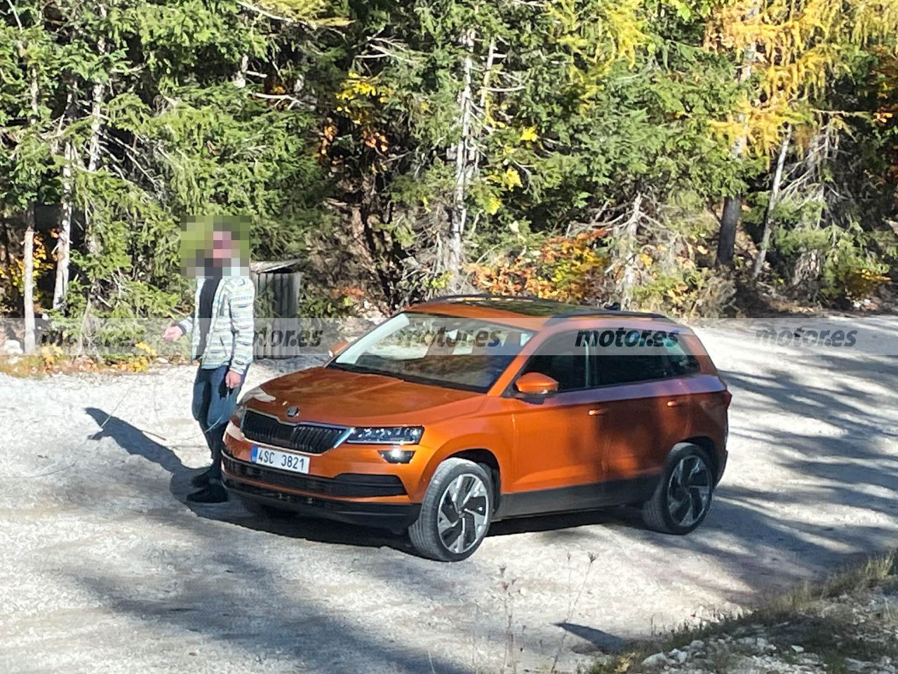 Cazado el Skoda Karoq Facelift 2022 al desnudo en estas últimas fotos espía