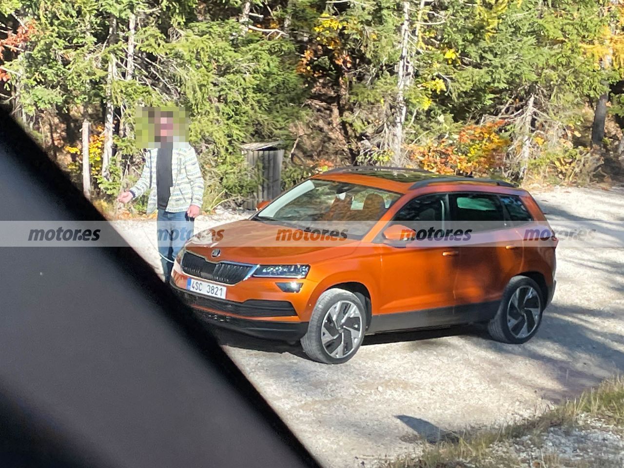 Foto espía Skoda Karoq Facelift 2022 - exterior