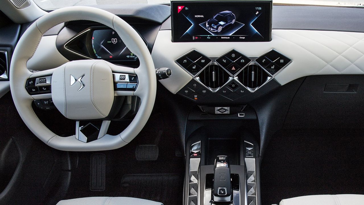 DS 3 Crossback E-Tense - interior