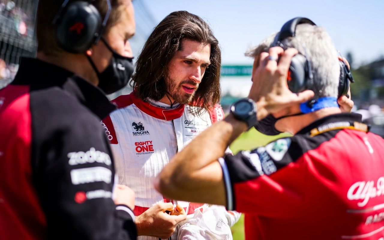 Giovinazzi ve intencionalidad de Alfa Romeo en su errónea estrategia