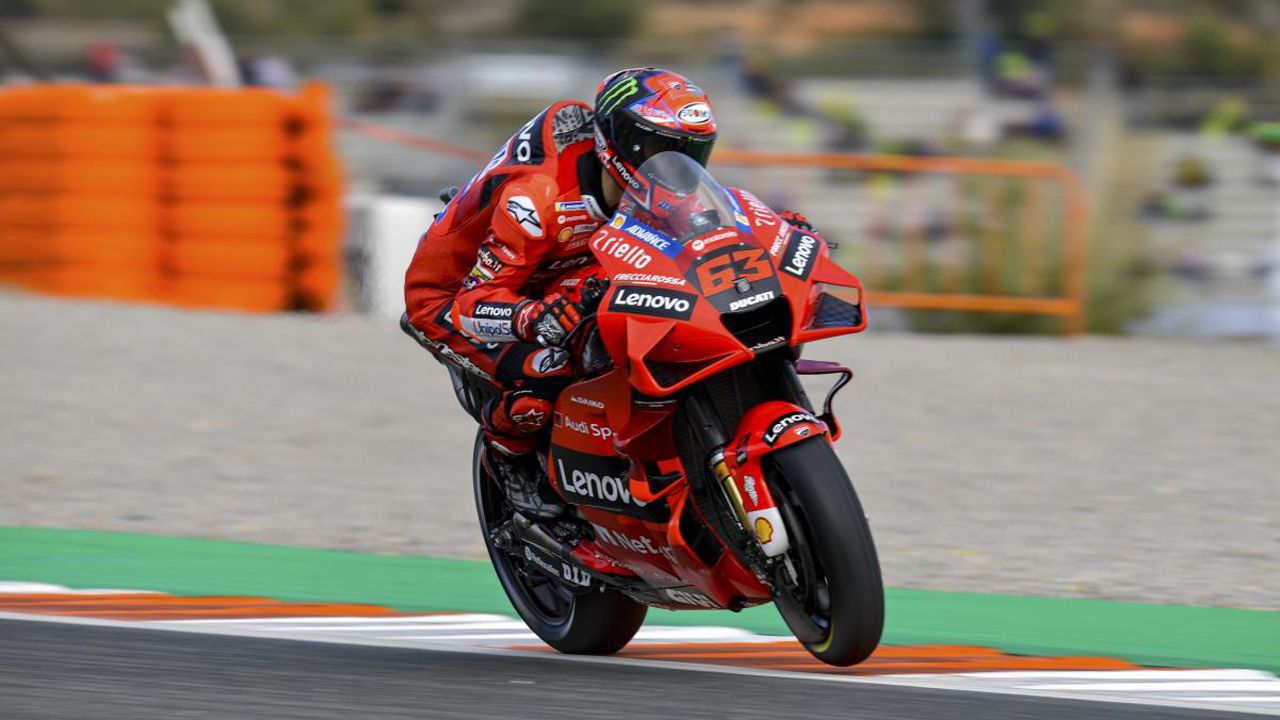 Jorge Martín logra la pole del GP de Valencia en una vibrante Q2