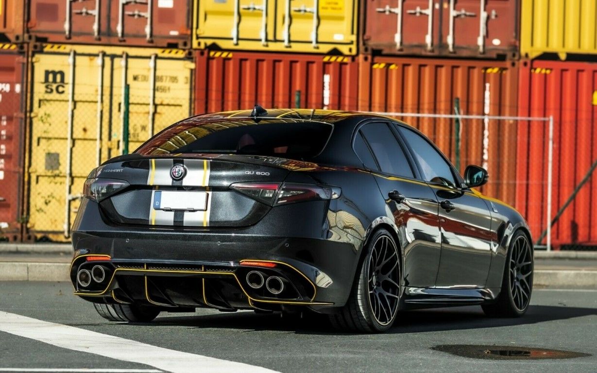 Foto MANHART Giulia QV600 - exterior