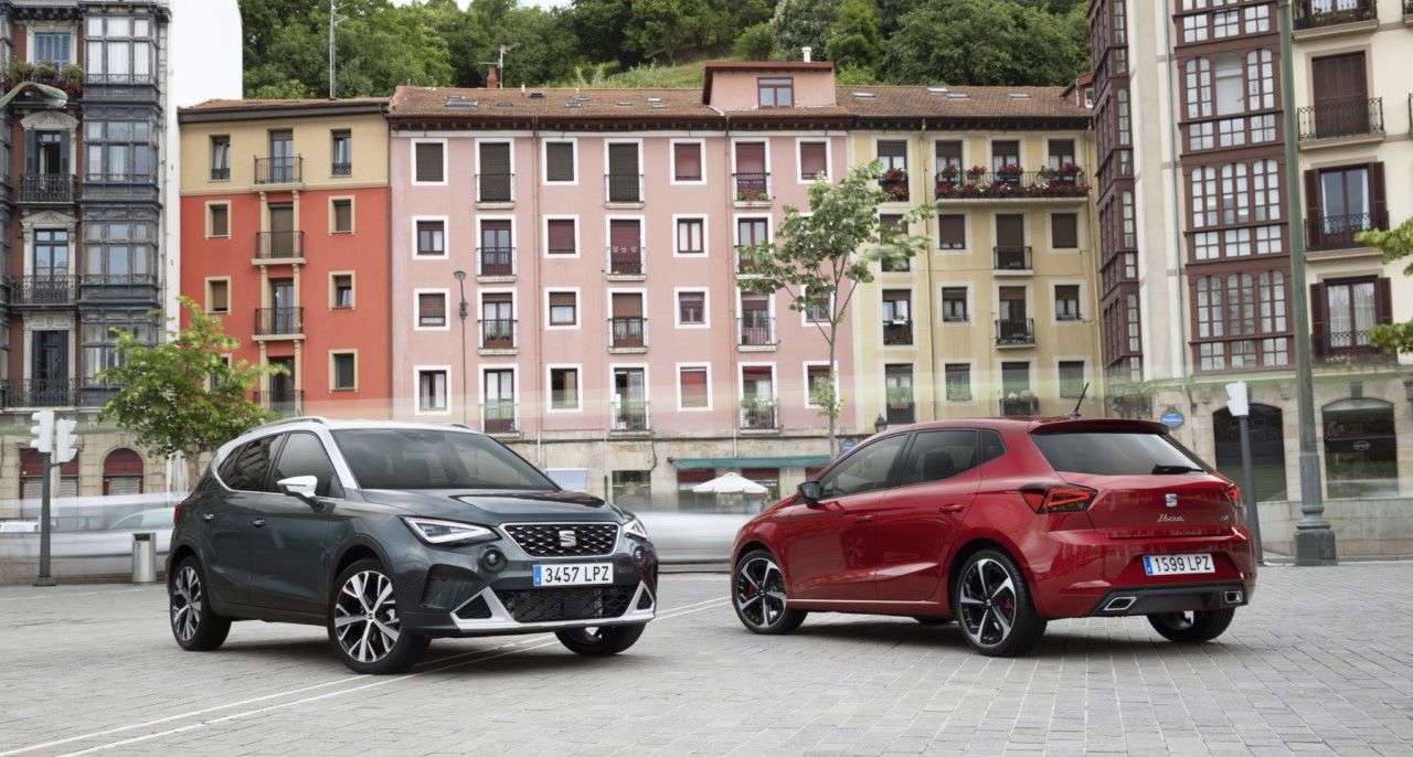 Foto SEAT Ibiza y SEAT Arona - exterior