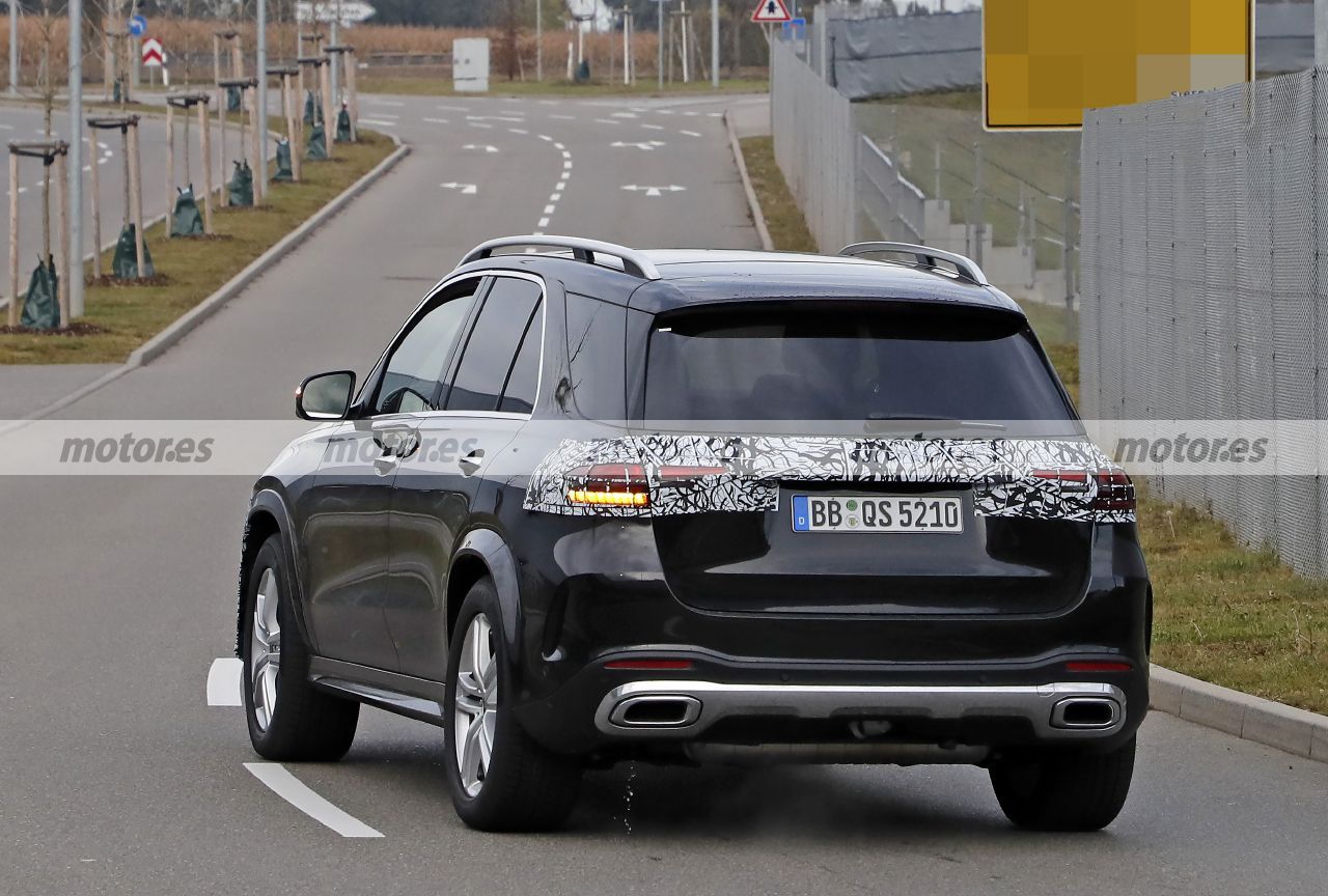 Foto espía Mercedes GLE Facelift 2022 - exterior