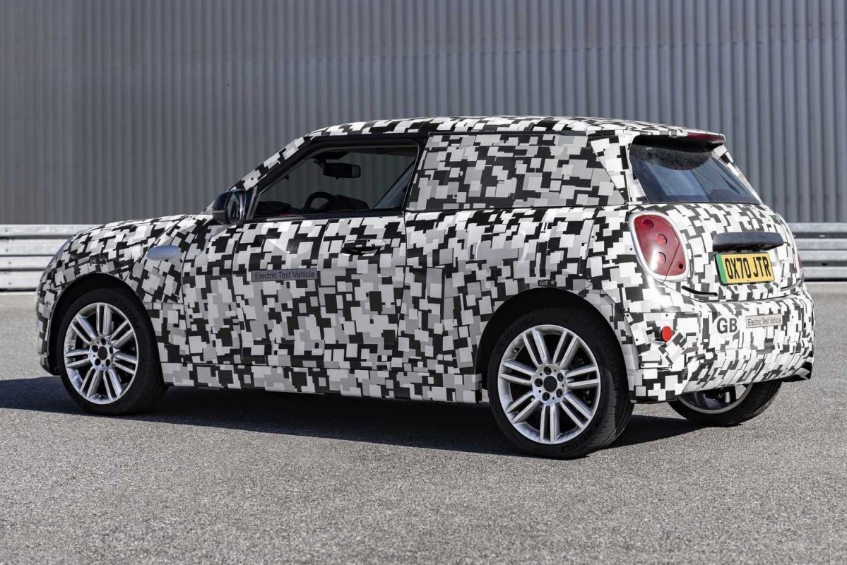 Prototipo del futuro MINI Hatch Eléctrico 2023 - exterior