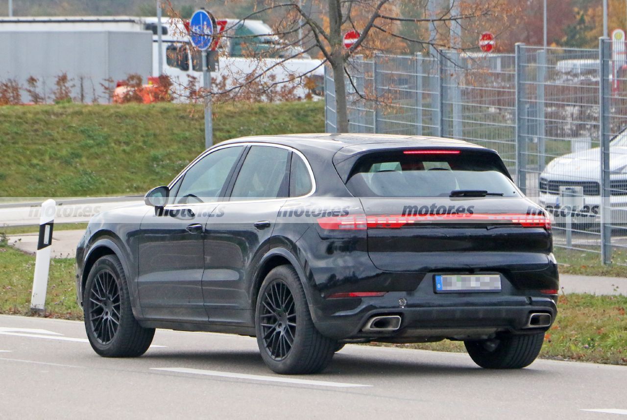 Foto espía Porsche Cayenne Facelift 2023 - exterior