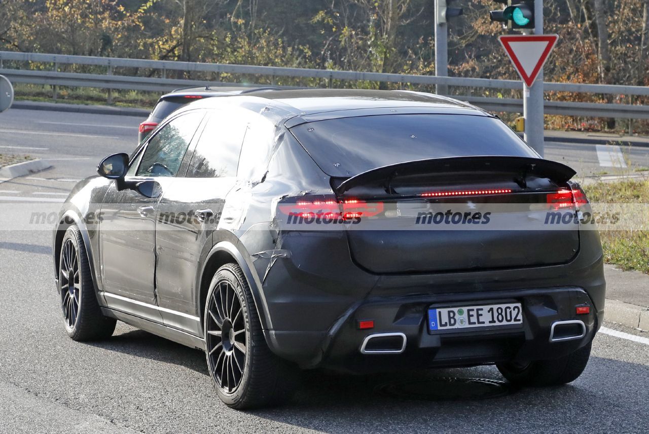 Foto espía Porsche Macan EV 2022