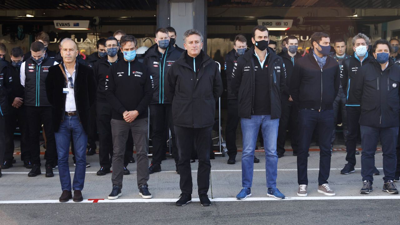 Frijns piensa en verde y domina el primer día del test de la Fórmula E