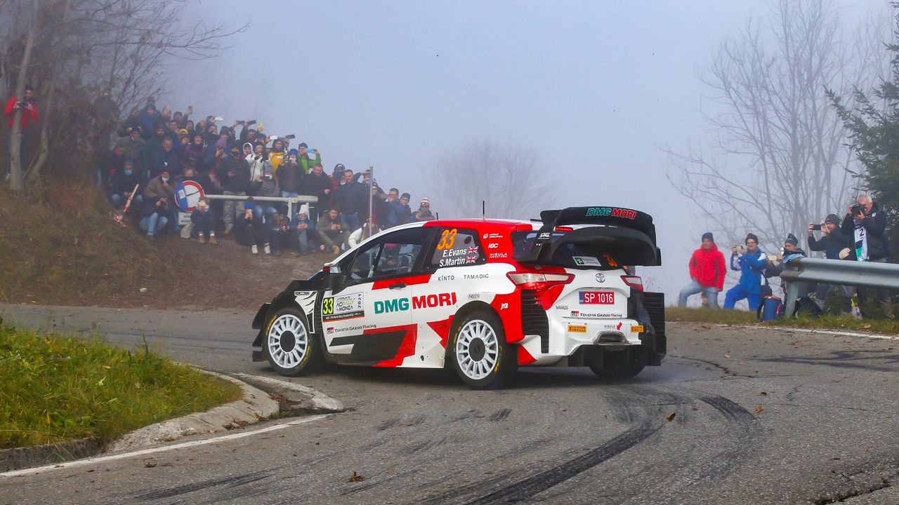 Sébastien Ogier puede con Elfyn Evans en el inicio del Rally de Monza