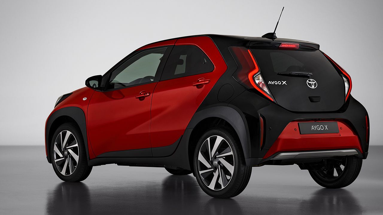 Toyota Aygo X Cross - posterior