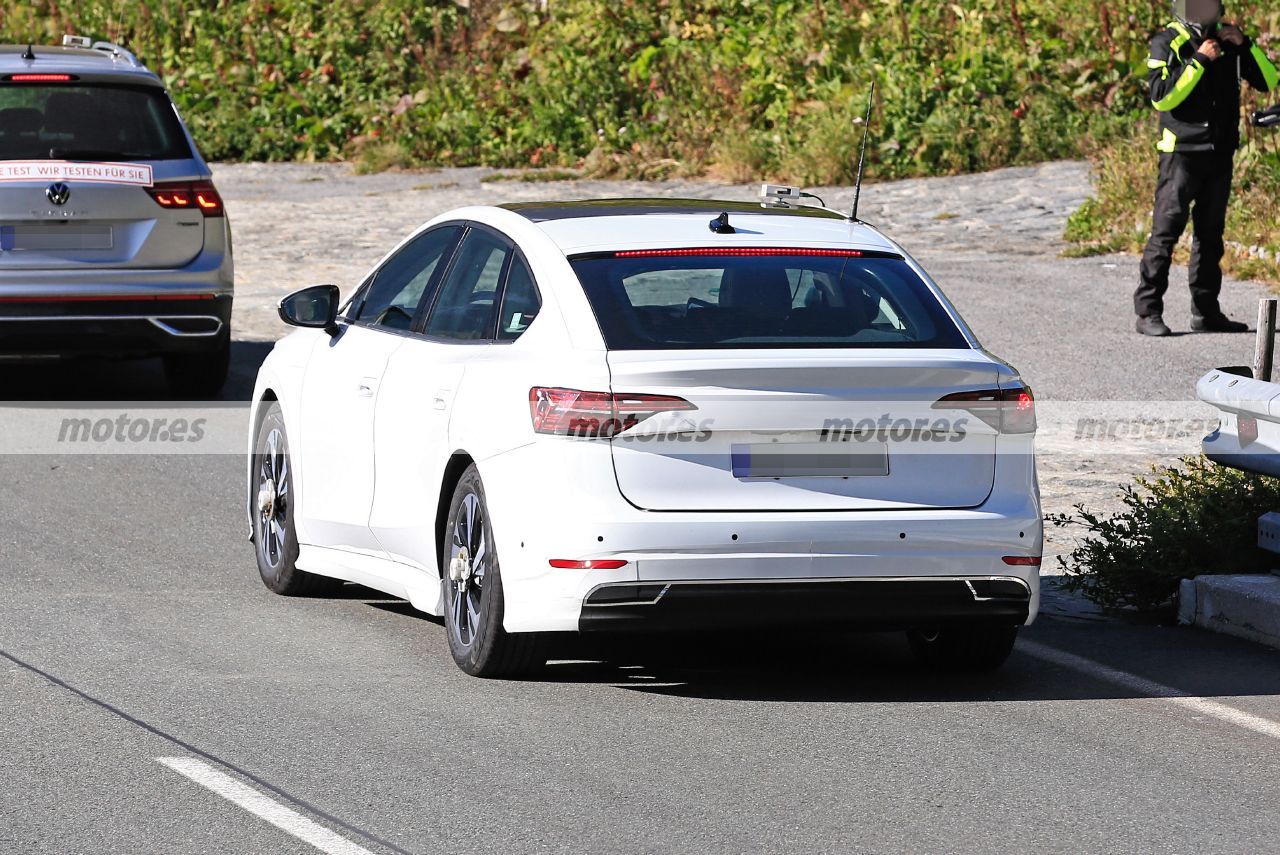 Foto espía Volkswagen Aero B 2023 - exterior