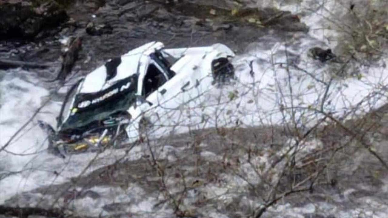 El accidente de Thierry Neuville complica la vida a Hyundai Motorsport