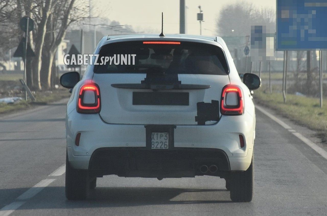 Foto FIAT 500X Facelift 2022 - exterior