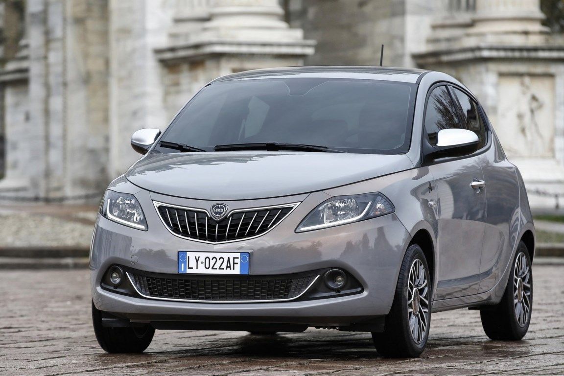 El Lancia Ypsilon Alberta Ferretti apuesta por la moda en una nueva edición limitada