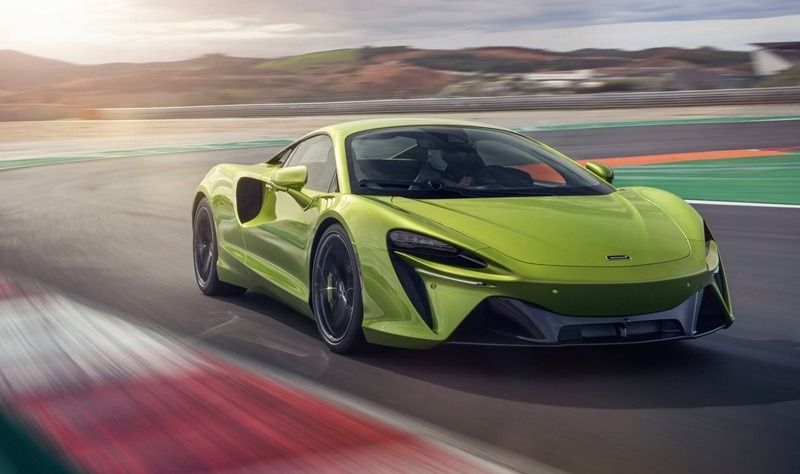 Las entregas del McLaren Artura se retrasan por tercera vez, ahora en verano de 2022 