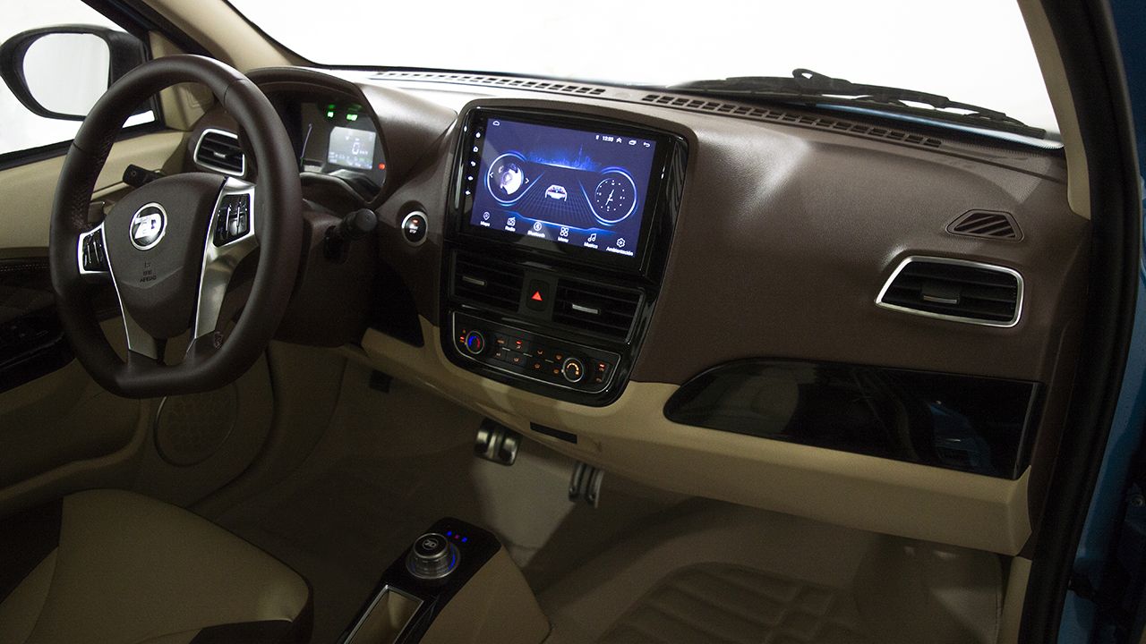 Invicta D2S 2022 - interior