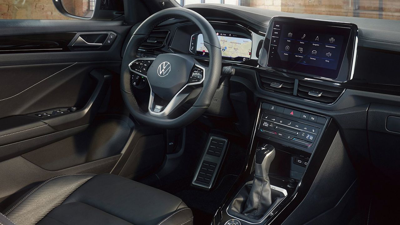 Volkswagen T-Roc 2022 - interior