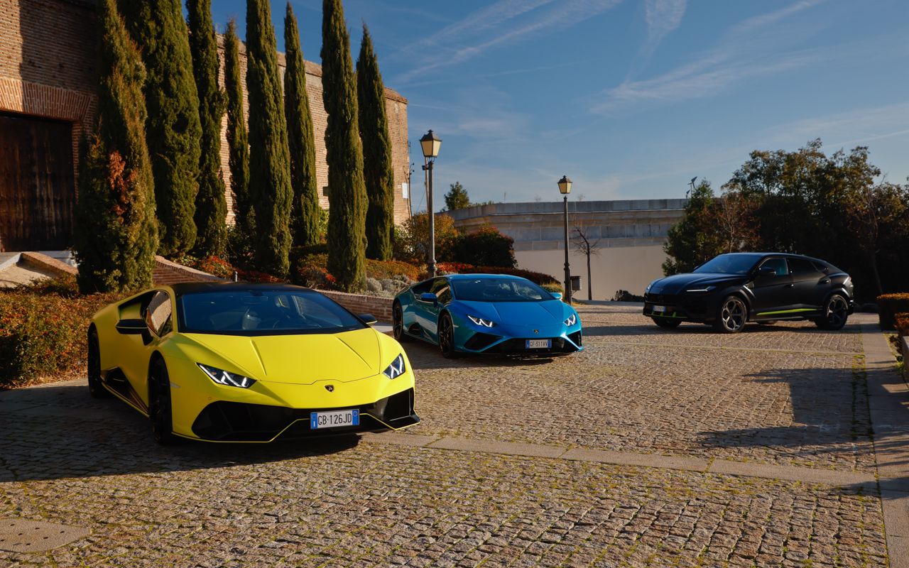 Probamos los Lamborghini Huracan y Urus, una tarde de toros